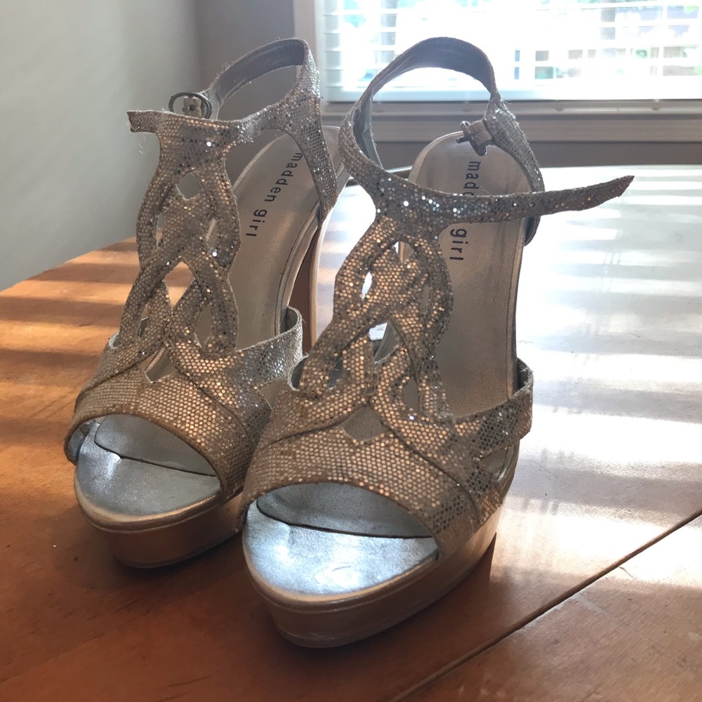Steve Madden silver heels